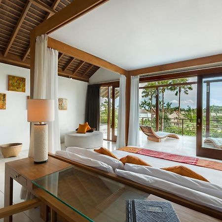 Villa Kavya - 8-Minute Walk From Berawa Beach Canggu Buitenkant foto