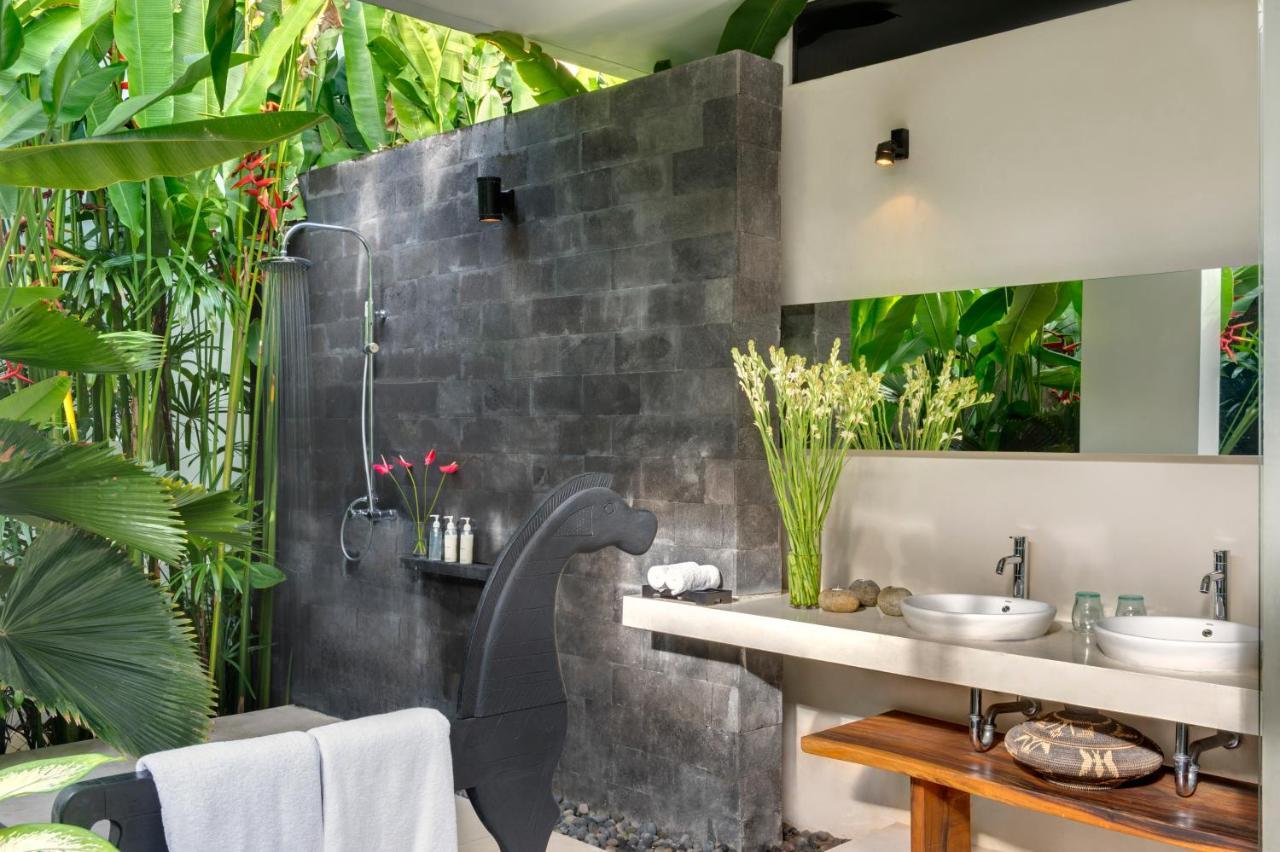 Villa Kavya - 8-Minute Walk From Berawa Beach Canggu Buitenkant foto