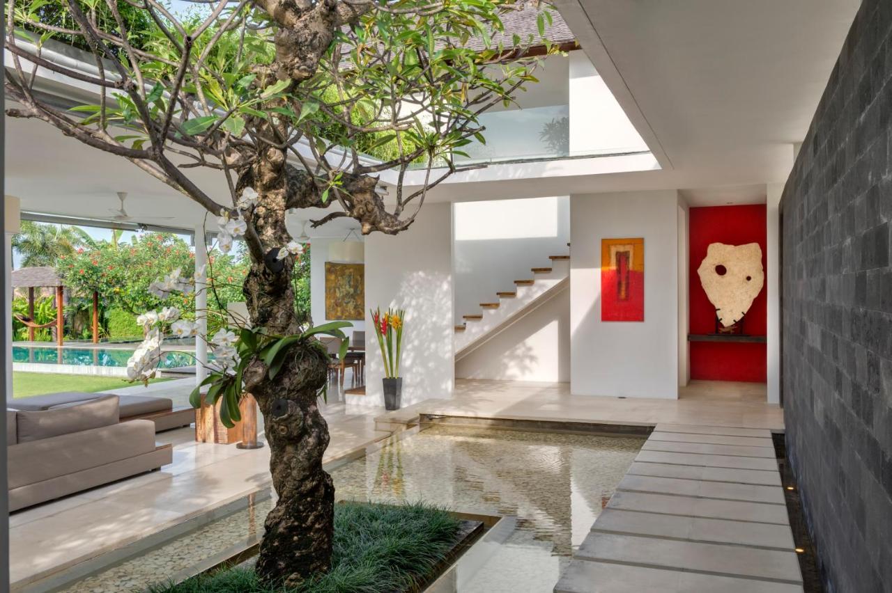 Villa Kavya - 8-Minute Walk From Berawa Beach Canggu Buitenkant foto