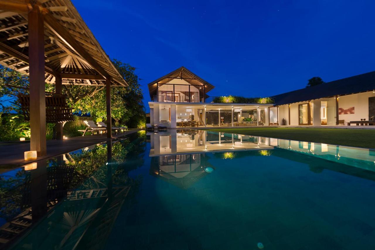 Villa Kavya - 8-Minute Walk From Berawa Beach Canggu Buitenkant foto
