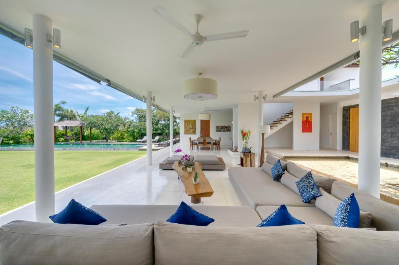 Villa Kavya - 8-Minute Walk From Berawa Beach Canggu Buitenkant foto